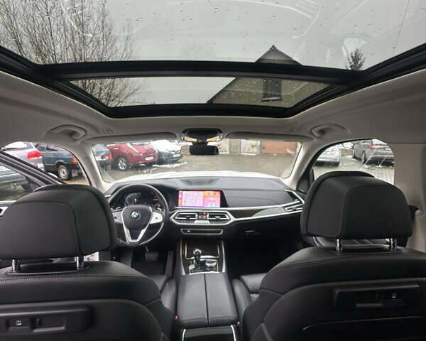 Белый БМВ X7, объемом двигателя 3 л и пробегом 154 тыс. км за 48999 $, фото 102 на Automoto.ua