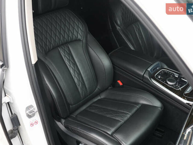 Белый БМВ X7, объемом двигателя 2.99 л и пробегом 141 тыс. км за 61000 $, фото 27 на Automoto.ua