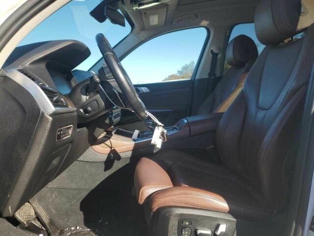 Белый БМВ X7, объемом двигателя 3 л и пробегом 96 тыс. км за 43100 $, фото 6 на Automoto.ua