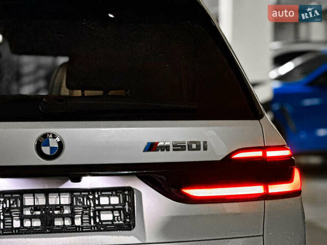 Белый БМВ X7, объемом двигателя 4.39 л и пробегом 41 тыс. км за 85500 $, фото 13 на Automoto.ua