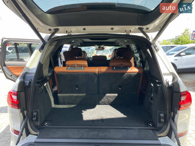 Белый БМВ X7, объемом двигателя 2.99 л и пробегом 127 тыс. км за 75000 $, фото 7 на Automoto.ua