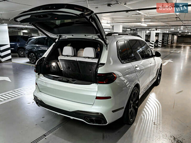 Белый БМВ X7, объемом двигателя 4.39 л и пробегом 41 тыс. км за 85500 $, фото 16 на Automoto.ua