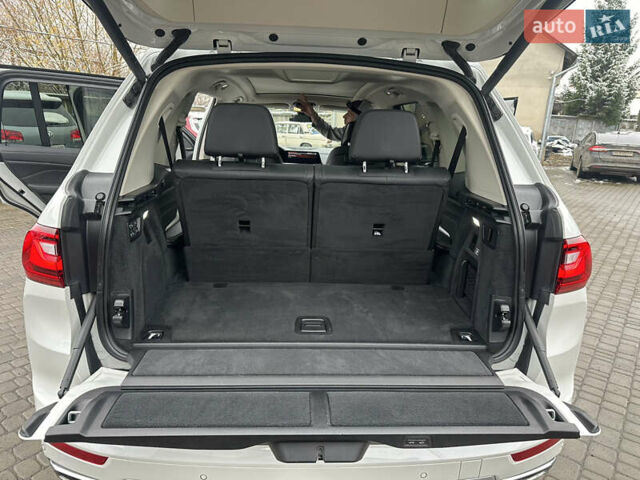 Белый БМВ X7, объемом двигателя 3 л и пробегом 154 тыс. км за 48999 $, фото 84 на Automoto.ua