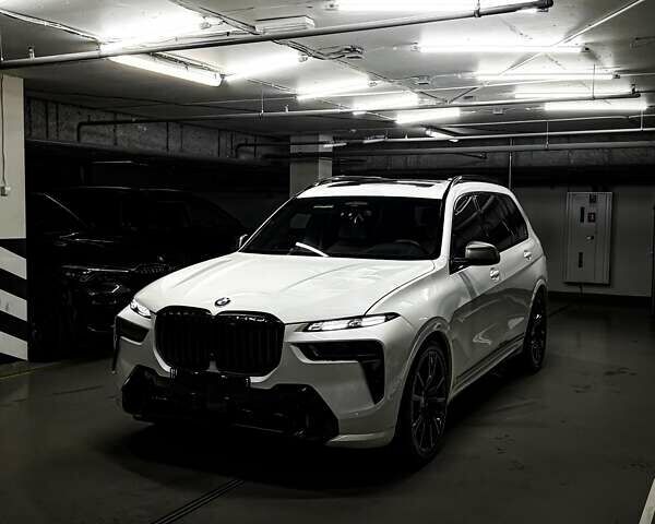 Белый БМВ X7, объемом двигателя 4.39 л и пробегом 41 тыс. км за 85500 $, фото 2 на Automoto.ua