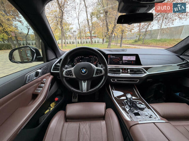 Белый БМВ X7, объемом двигателя 4.39 л и пробегом 130 тыс. км за 66000 $, фото 26 на Automoto.ua