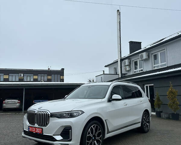 Белый БМВ X7, объемом двигателя 3 л и пробегом 154 тыс. км за 48999 $, фото 2 на Automoto.ua