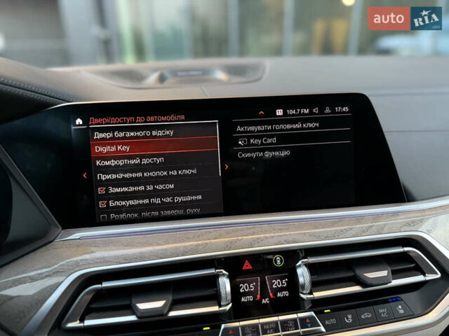 Белый БМВ X7, объемом двигателя 4.39 л и пробегом 58 тыс. км за 78999 $, фото 64 на Automoto.ua