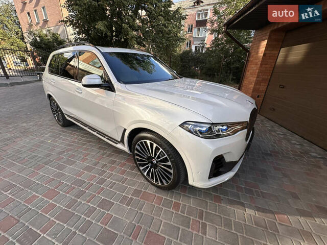 Белый БМВ X7, объемом двигателя 3 л и пробегом 17 тыс. км за 74500 $, фото 7 на Automoto.ua