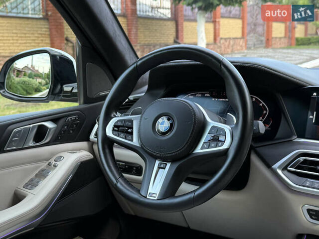 Білий БМВ X7, об'ємом двигуна 4.4 л та пробігом 89 тис. км за 76400 $, фото 38 на Automoto.ua