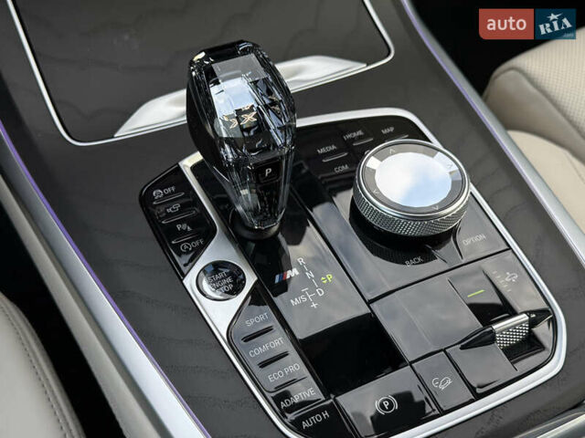 Білий БМВ X7, об'ємом двигуна 4.4 л та пробігом 89 тис. км за 76400 $, фото 39 на Automoto.ua