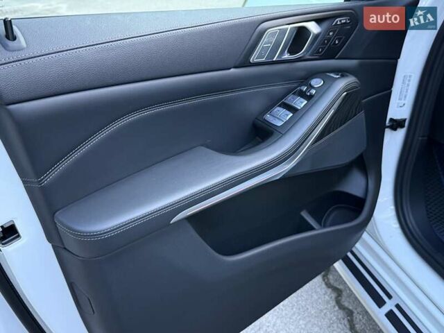 Білий БМВ X7, об'ємом двигуна 2.99 л та пробігом 79 тис. км за 76950 $, фото 52 на Automoto.ua