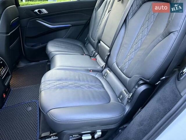 Білий БМВ X7, об'ємом двигуна 2.99 л та пробігом 79 тис. км за 76950 $, фото 67 на Automoto.ua