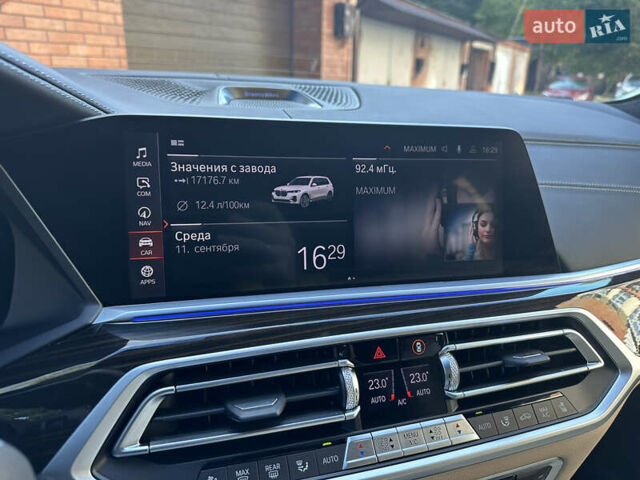 Белый БМВ X7, объемом двигателя 3 л и пробегом 17 тыс. км за 74500 $, фото 43 на Automoto.ua