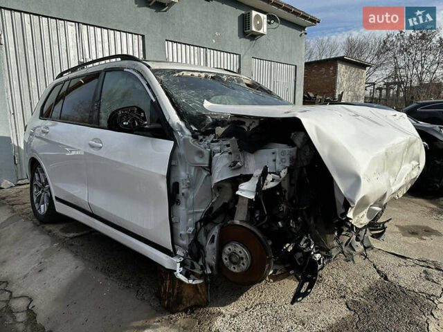 Белый БМВ X7, объемом двигателя 2.99 л и пробегом 29 тыс. км за 21500 $, фото 10 на Automoto.ua