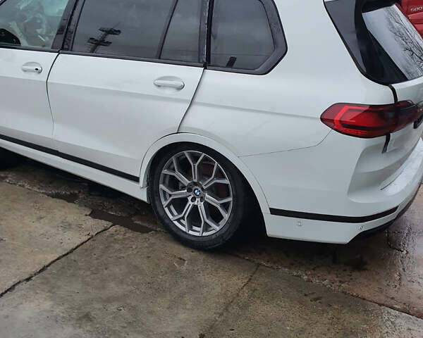 Белый БМВ X7, объемом двигателя 2.99 л и пробегом 29 тыс. км за 21500 $, фото 3 на Automoto.ua