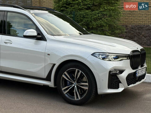Білий БМВ X7, об'ємом двигуна 4.4 л та пробігом 89 тис. км за 76400 $, фото 9 на Automoto.ua