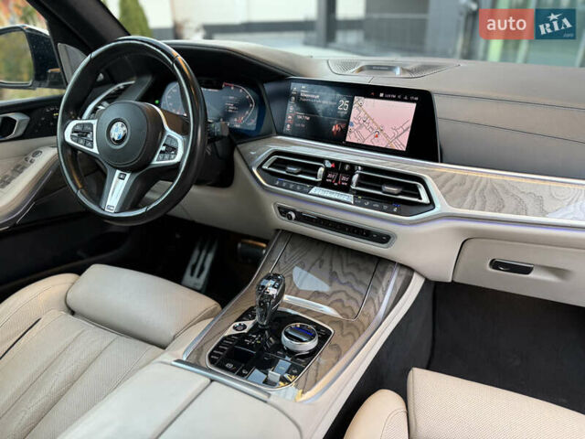 Белый БМВ X7, объемом двигателя 4.39 л и пробегом 58 тыс. км за 78999 $, фото 96 на Automoto.ua