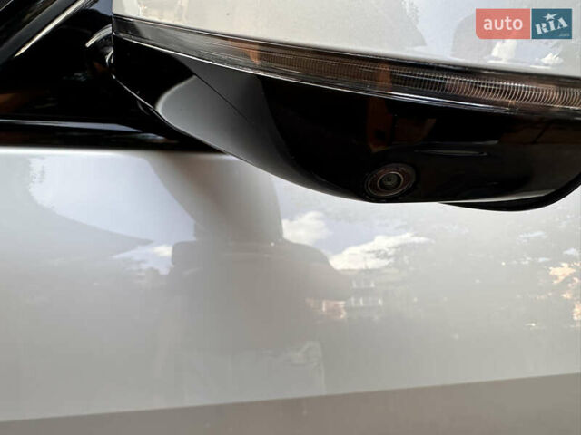 Белый БМВ X7, объемом двигателя 3 л и пробегом 17 тыс. км за 74500 $, фото 13 на Automoto.ua