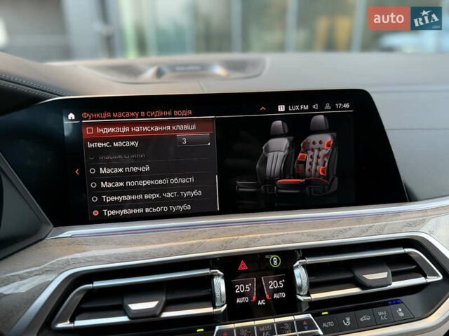 Белый БМВ X7, объемом двигателя 4.39 л и пробегом 58 тыс. км за 78999 $, фото 67 на Automoto.ua