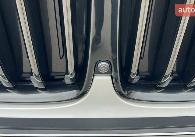 Білий БМВ X7, об'ємом двигуна 3 л та пробігом 83 тис. км за 87777 $, фото 10 на Automoto.ua