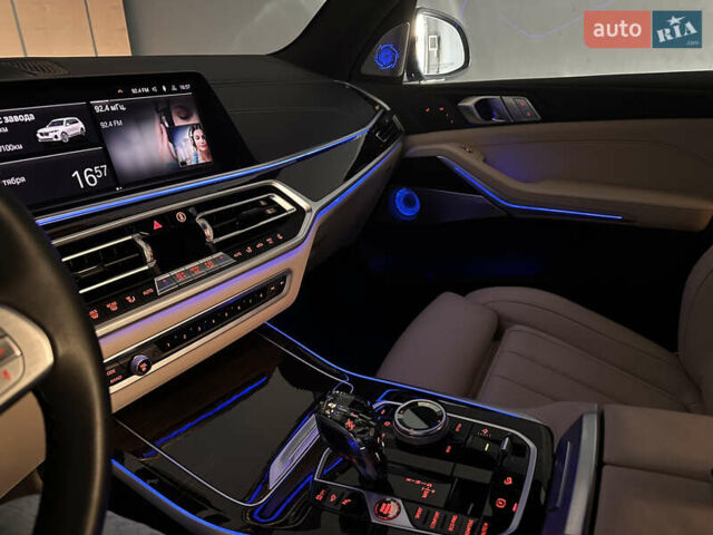 Белый БМВ X7, объемом двигателя 3 л и пробегом 17 тыс. км за 74500 $, фото 38 на Automoto.ua