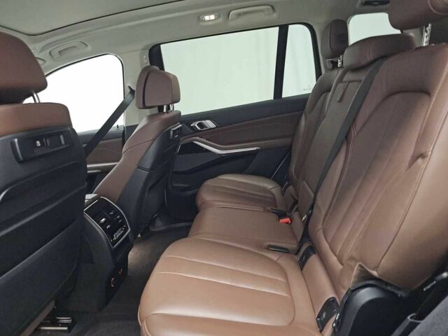 Белый БМВ X7, объемом двигателя 3 л и пробегом 124 тыс. км за 48500 $, фото 6 на Automoto.ua