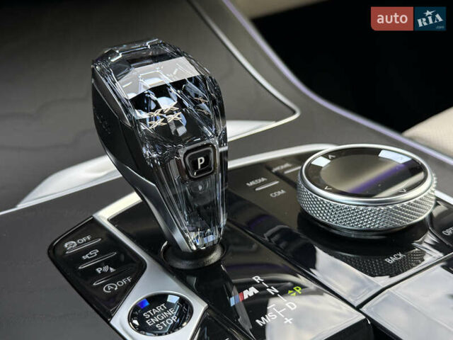 Білий БМВ X7, об'ємом двигуна 4.4 л та пробігом 89 тис. км за 76400 $, фото 41 на Automoto.ua
