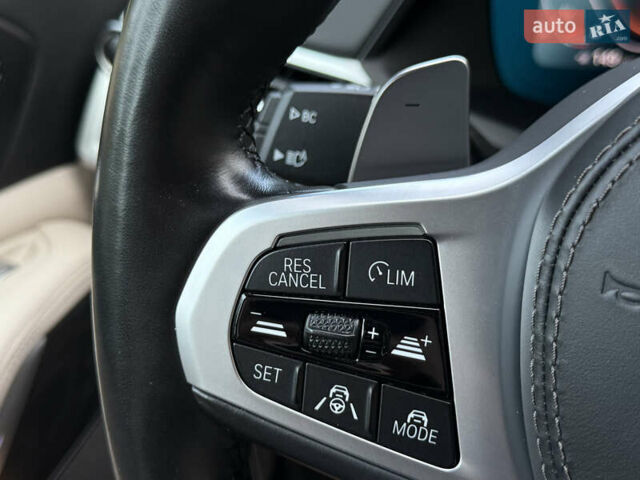 Білий БМВ X7, об'ємом двигуна 4.4 л та пробігом 89 тис. км за 76400 $, фото 81 на Automoto.ua