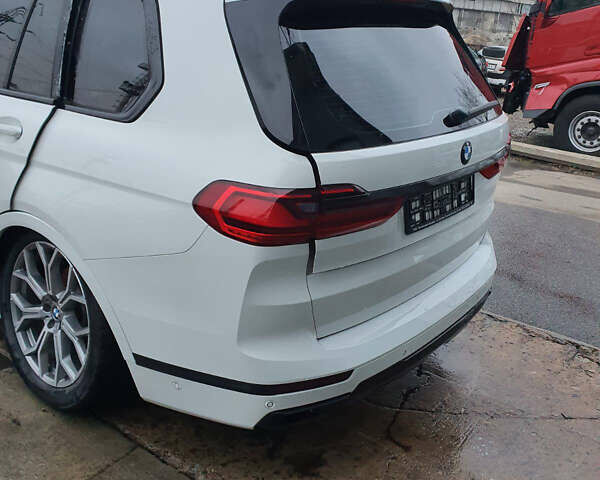 Белый БМВ X7, объемом двигателя 2.99 л и пробегом 29 тыс. км за 21500 $, фото 2 на Automoto.ua