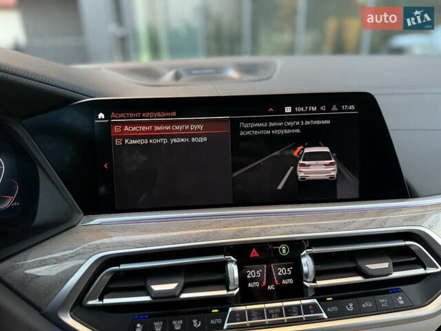 Белый БМВ X7, объемом двигателя 4.39 л и пробегом 58 тыс. км за 78999 $, фото 61 на Automoto.ua