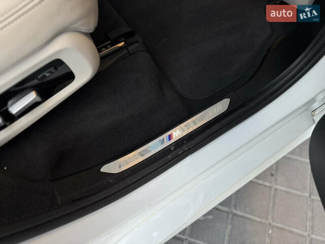 Белый БМВ X7, объемом двигателя 4.39 л и пробегом 58 тыс. км за 78999 $, фото 84 на Automoto.ua