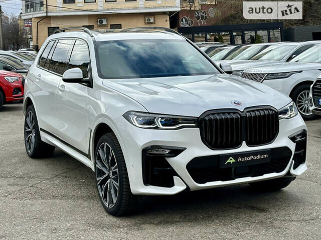 Білий БМВ X7, об'ємом двигуна 4.4 л та пробігом 51 тис. км за 79800 $, фото 6 на Automoto.ua