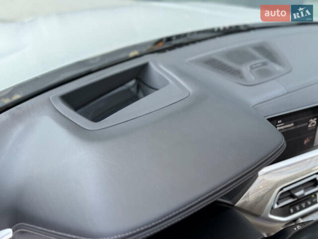 Белый БМВ X7, объемом двигателя 4.39 л и пробегом 58 тыс. км за 78999 $, фото 38 на Automoto.ua