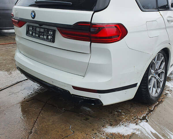 Белый БМВ X7, объемом двигателя 2.99 л и пробегом 29 тыс. км за 21500 $, фото 1 на Automoto.ua