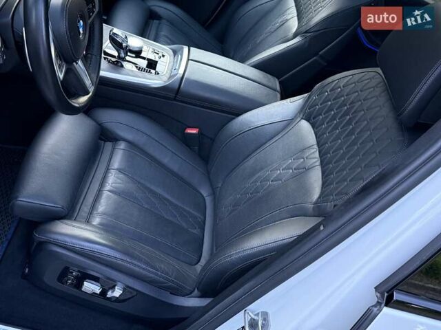 Білий БМВ X7, об'ємом двигуна 2.99 л та пробігом 79 тис. км за 76950 $, фото 59 на Automoto.ua
