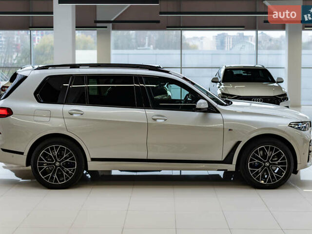 Белый БМВ X7, объемом двигателя 2.99 л и пробегом 101 тыс. км за 96676 $, фото 6 на Automoto.ua