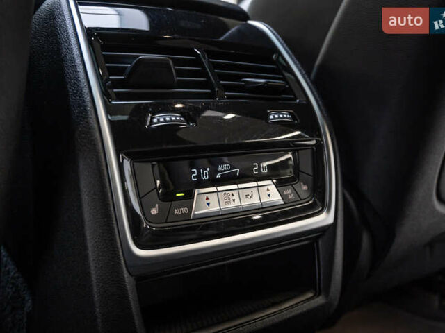 Белый БМВ X7, объемом двигателя 2.99 л и пробегом 101 тыс. км за 96676 $, фото 59 на Automoto.ua