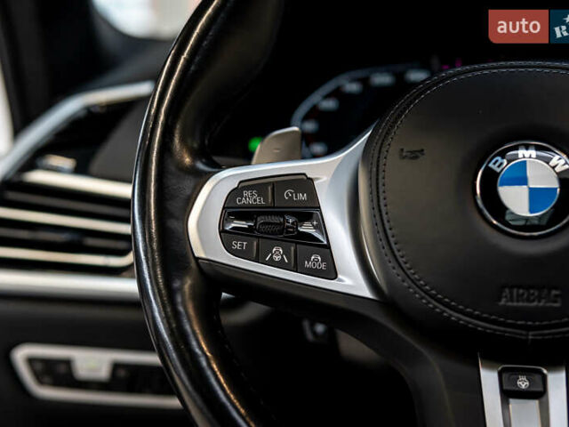 Белый БМВ X7, объемом двигателя 2.99 л и пробегом 101 тыс. км за 96676 $, фото 35 на Automoto.ua