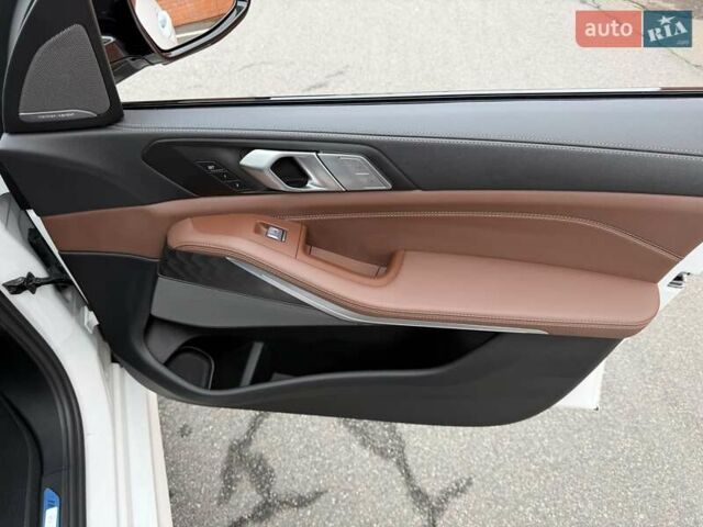 Белый БМВ X7, объемом двигателя 2.99 л и пробегом 73 тыс. км за 84900 $, фото 75 на Automoto.ua