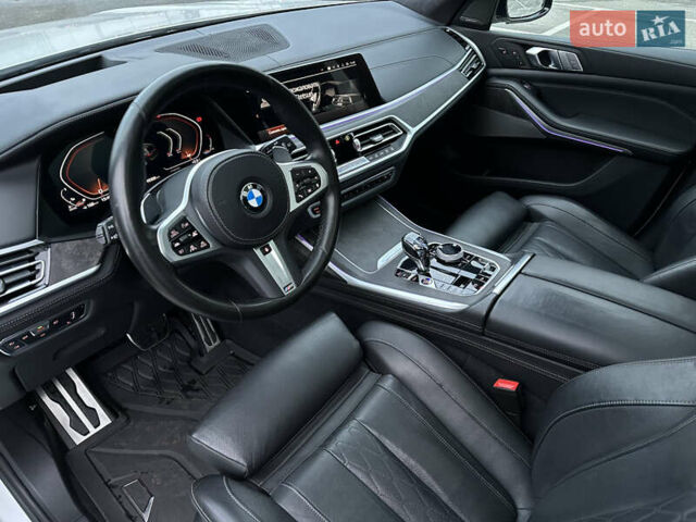 Белый БМВ X7, объемом двигателя 2.99 л и пробегом 49 тыс. км за 99900 $, фото 34 на Automoto.ua