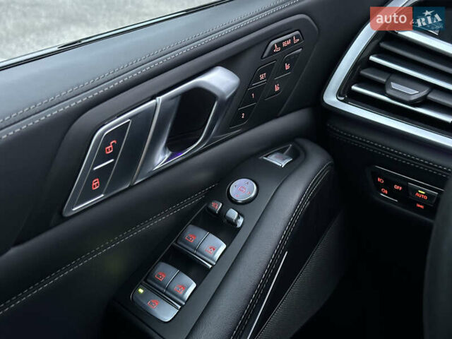 Белый БМВ X7, объемом двигателя 2.99 л и пробегом 49 тыс. км за 99900 $, фото 64 на Automoto.ua