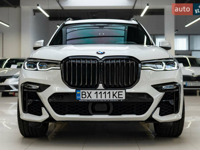 Белый БМВ X7, объемом двигателя 2.99 л и пробегом 101 тыс. км за 96676 $, фото 4 на Automoto.ua