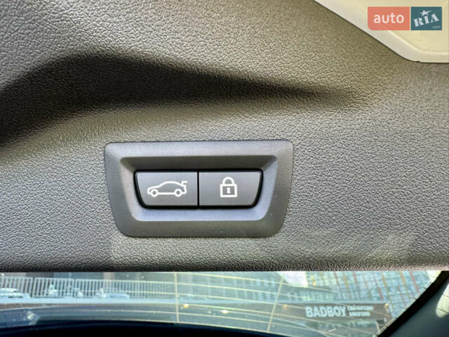 Белый БМВ X7, объемом двигателя 4.39 л и пробегом 19 тыс. км за 109999 $, фото 21 на Automoto.ua