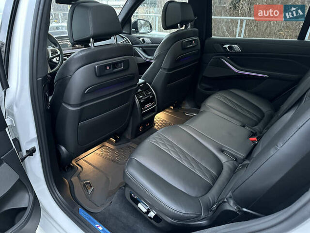 Белый БМВ X7, объемом двигателя 2.99 л и пробегом 49 тыс. км за 99900 $, фото 60 на Automoto.ua