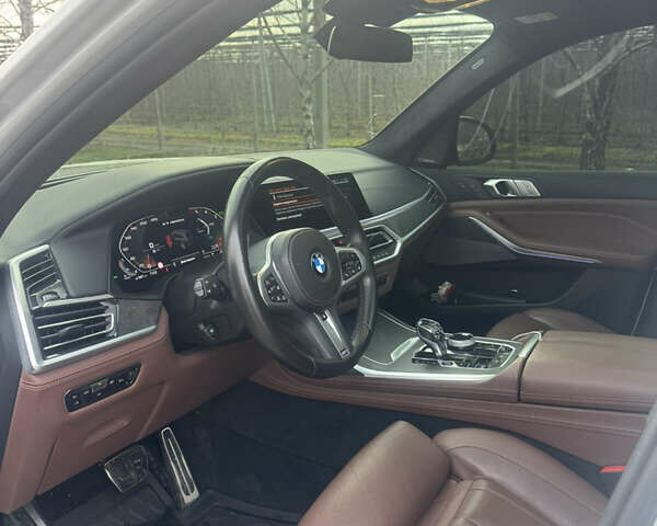 Белый БМВ X7, объемом двигателя 0 л и пробегом 66 тыс. км за 104444 $, фото 11 на Automoto.ua