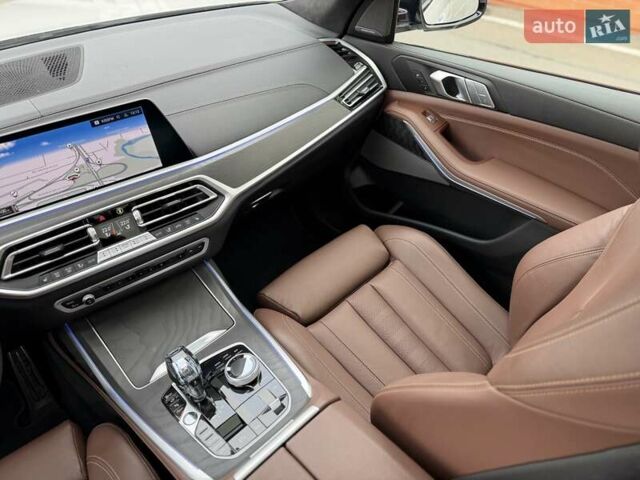 Белый БМВ X7, объемом двигателя 2.99 л и пробегом 73 тыс. км за 84900 $, фото 84 на Automoto.ua