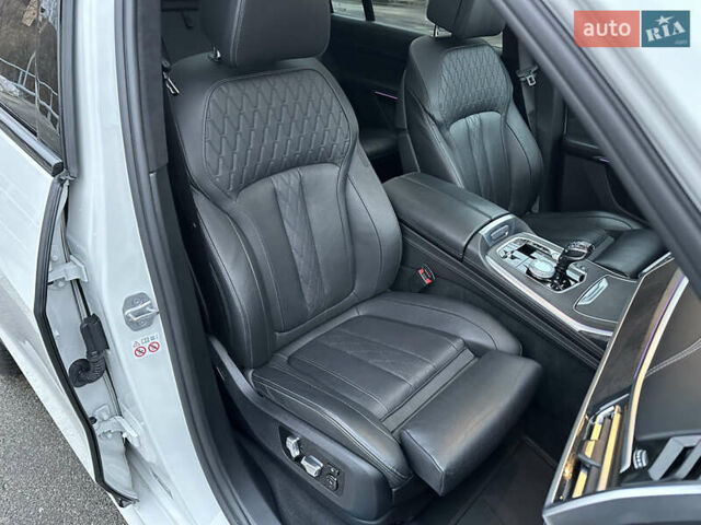 Белый БМВ X7, объемом двигателя 2.99 л и пробегом 49 тыс. км за 99900 $, фото 46 на Automoto.ua