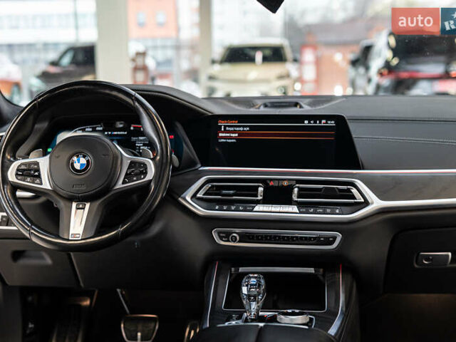 Белый БМВ X7, объемом двигателя 2.99 л и пробегом 101 тыс. км за 96676 $, фото 33 на Automoto.ua