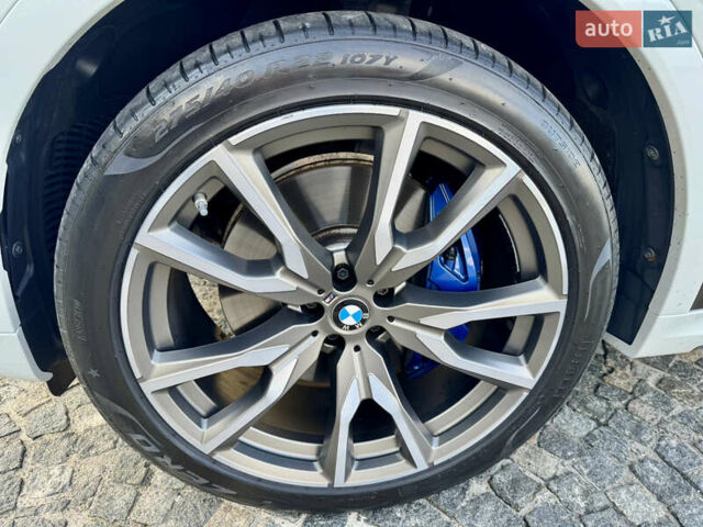 Белый БМВ X7, объемом двигателя 4.39 л и пробегом 19 тыс. км за 109999 $, фото 9 на Automoto.ua