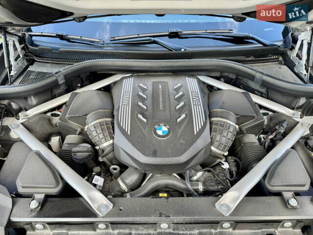 Белый БМВ X7, объемом двигателя 4.39 л и пробегом 19 тыс. км за 109999 $, фото 46 на Automoto.ua